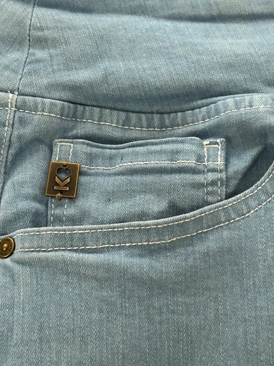 Belle by Kim Gravel TripleLuxe Denim Wide Leg Crop w/ Fray - Picture 8 of 10